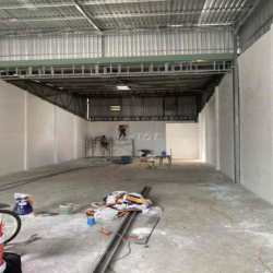 Chủ cho thuê xưởng dtsd 500m, tải công ko cấm giờ