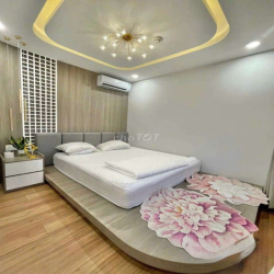 Cho thuê Căn góc 105m2, cực đẹp, tại D'lusso, Đ. Nguyễn Thị Định, Q2