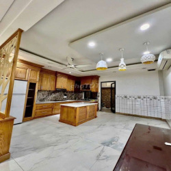 NHÀ KHU DÂN CƯ SENTUTURIA,CÓ BẢO VỆ,DT 5*20M,2LAU 3PN,4WC,SÂN ĐẬU OTO