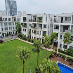 Cho thuê biệt thự The Manor Nguyễn Xiển 200m2, có thang máy, hồ bơi