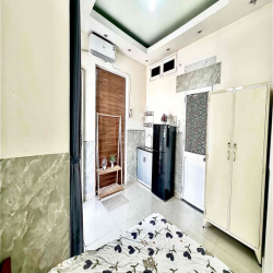 Căn ban công thoáng mát, nội thất đầy đủ, gần công viên