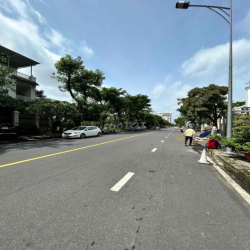 BIỆT THỰ ĐẸP CÓ THANG MÁY - NAM THÔNG PHÚ MỸ HƯNG