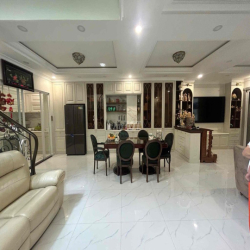 BIỆT THỰ ĐẸP CÓ THANG MÁY - NAM THÔNG PHÚ MỸ HƯNG