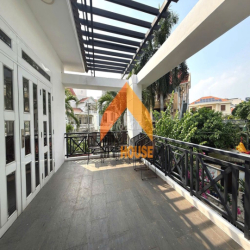 Villa Trần Não 310m2 sân vườn lớn, yên tĩnh giá 65tr
