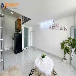 Siêu phẩm Duplex mới keng  - cửa sổ trời lớn gần khu Etown Cộng Hoà