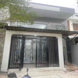 Cho thuê phòng có gác lửng nội thất cơ bản đường An Bắc 4