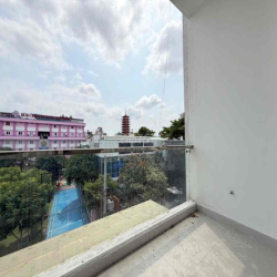 TRỐNG CĂN STUDIO BAN CÔNG RỘNG 40M2 SAU VẠN HẠNH MALL TRUNG TÂM Q10