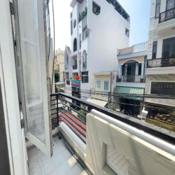 Khai Trương Tên Lửa - Bình Trị Đông Máy lạnh