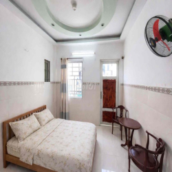 Khai Trương Tên Lửa - Bình Trị Đông Máy lạnh