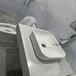 Nhà 1 trệt 2 lầu sân thượng đường số 12 KDC vĩnh lộc