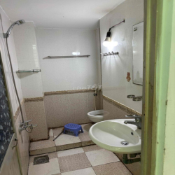 Cho thuê nhà nguyên căn hẻm 536 Âu cơ