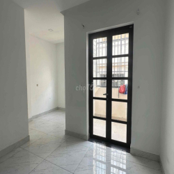 CHO THUÊ NHÀ CITY LAND PARK HILLS GIÁ 42 TRIỆU