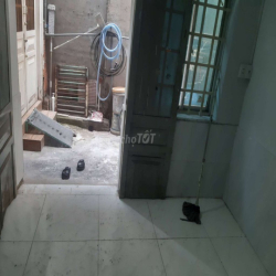 Nhà riêng 1 trệt 1 lầu,1 gác lửng ,điện nuoc riêng,sạch sẽ  an ninh