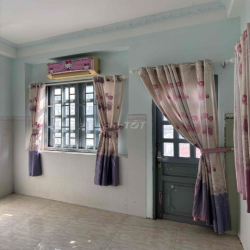 Cho thuê nhà nguyên căn hẻm 536 Âu cơ