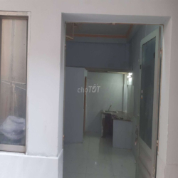 Nhà riêng 1 trệt 1 lầu,1 gác lửng ,điện nuoc riêng,sạch sẽ  an ninh