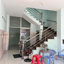 Cho thuê nhà nguyên căn hẻm 536 Âu cơ