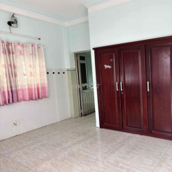 Cho thuê nhà nguyên căn hẻm 536 Âu cơ