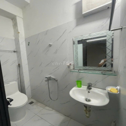 Chính chủ cho thuê nhà Nguyên Căn - ngõ 295 Bạch Mai