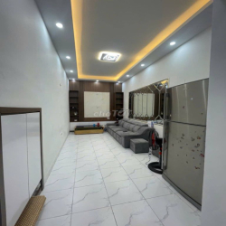 Chính chủ cho thuê nhà Nguyên Căn - ngõ 295 Bạch Mai
