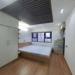 cho thuê căn hộ 2pn Goldseason 47 Nguyễn Tuân giá tốt