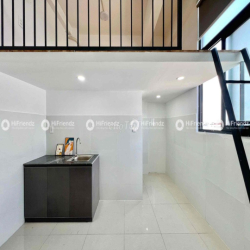 Duplex mới xây có thang máy - bảo vệ gần Đầm Sen - ĐH Văn Hiến - Q10☘️