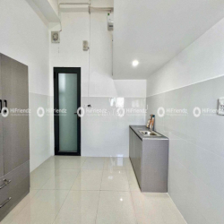 Duplex mới xây có thang máy - bảo vệ gần Đầm Sen - ĐH Văn Hiến - Q10☘️
