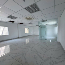 Cho thuê VP Tân Cảng 45m2 ngăn sẵn 1 phòng họp, cửa sổ 2 bên thoáng