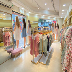 Cho Thuê Nhà GÓC 2MT đường Nguyễn Trãi, Quận 5. DTSD: 345m2