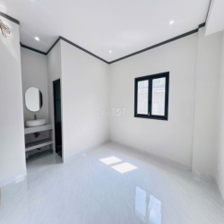 Cho thuê nhà 2 tầng, 3PN, mới 100%, có nội thất tại Oasis, Mỹ Phước