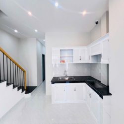 Cho thuê nhà 2 tầng, 3PN, mới 100%, có nội thất tại Oasis, Mỹ Phước