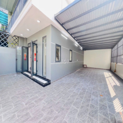 Cho thuê nhà 2 tầng, 3PN, mới 100%, có nội thất tại Oasis, Mỹ Phước