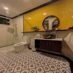 CHO THUÊ NHÀ 4 TẦNG 2 TIỀN, GẦN SÂN BAY