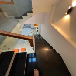 cho thuê nhà nguyên căn khu lộc phát