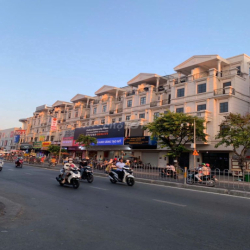 Cho thuê căn đôi Cityland 2 Mặt tiền Nguyễn Văn Lượng P10 Gò Vấp !