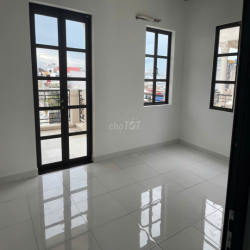 Cho thuê căn đôi Cityland 2 Mặt tiền Nguyễn Văn Lượng P10 Gò Vấp !