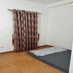 Nhà trong ngõ 160 Lạc Long Quân