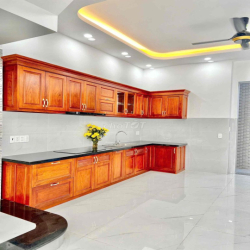 Cho Thuê Nhà Đẹp Mới Xây Gần Tên Lửa