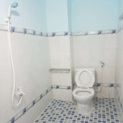 CHO THUÊ PHÒNG TRỌ 20M2, ĐƯỜNG PHẠM VĂN BẠCH, P. 15, TÂN BÌNH