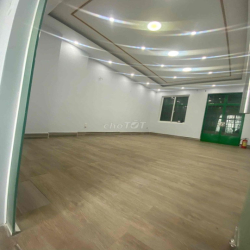 Cho Thuê Nhà 4 Tầng _ Mặt Tiền Ngô Quyền _ Quận 10, Kinh doanh ngay