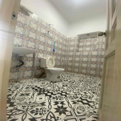 Cho Thuê Nhà 4 Tầng _ Mặt Tiền Ngô Quyền _ Quận 10, Kinh doanh ngay