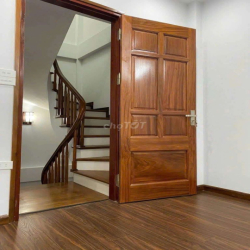 Cho thuê nhà Trương Định Bờ Sông Set 45m2 5 tầng