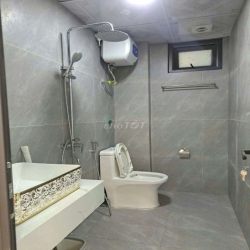 Cho thuê nhà nguyên căn phố Việt Hưng 