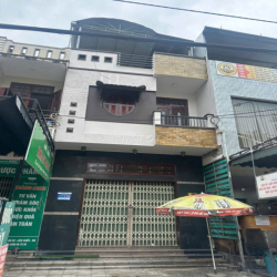 Cho thuê nhà 3 tầng đường 10.5m ngay đối diện ký túc xá Đại Học Bk