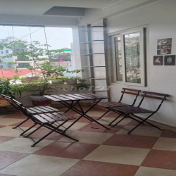 nhà ngõ 81 lương định của 100m x5T thang máy