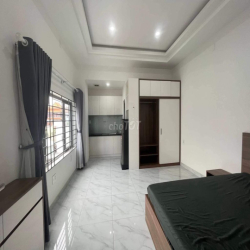 Căn hộ mới , thang bộ l3