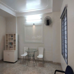 nhà ngõ 81 lương định của 100m x5T thang máy