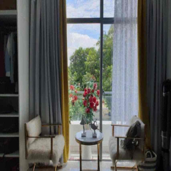 CHO THUÊ BIỆT THỰ VIP 5 Phòng Ngủ- Full Nội Thất- 140 triệu
