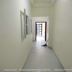 Nhà Mới 1 Trệt 3 Lầu 5x20m 7 phòng 8 wc KDC 6B Intresco Phạm Hùng