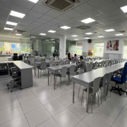 Cho thuê toà nhà MT Nguyễn Văn Trỗi, Phú Nhuận - 1500m2 - 5 tầng 1 hầm