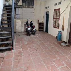 Tây Mỗ- Cho thuê phòng 32m2 khép kín, đủ đồ, điều hòa- nóng lạnh.